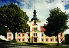 Hovory s kastelány: O zámku Ratibořice s Ivanem Češkou a Milanem Zálišem